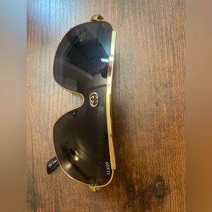 Gucci Black and Gold Aviator Sunglasses